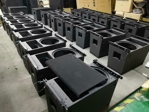VR10 line array assembly VR10 line array assembly